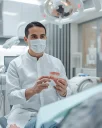 Les éléments plus importants que le prix lors de la pose d'implants à Alanya